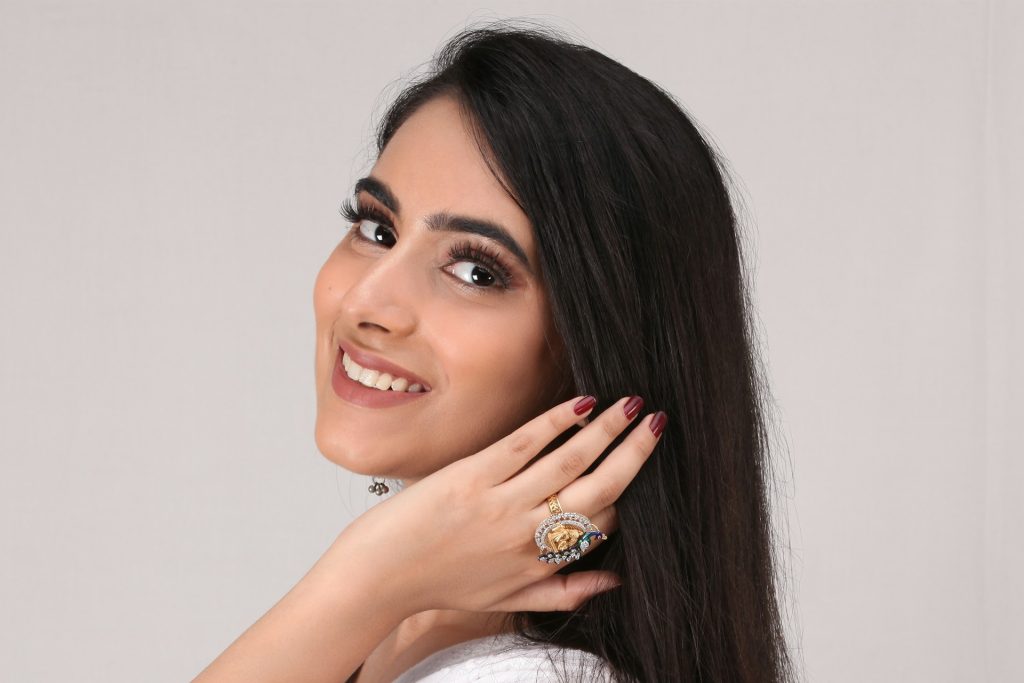 découvrez 15 idées de bagues tendance pour ado fille, conçues avec des matériaux doux et hypoallergéniques pour protéger les peaux sensibles. style et confort garantis !