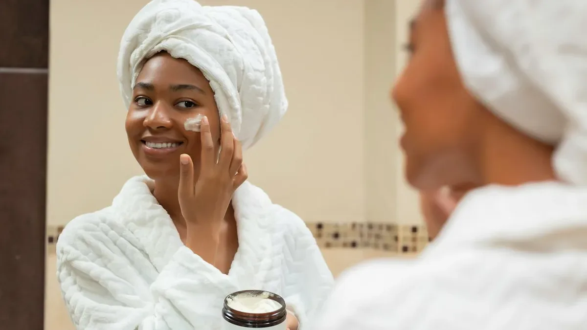 routine soin visage — Routine soin visage : Skincare routine étapes